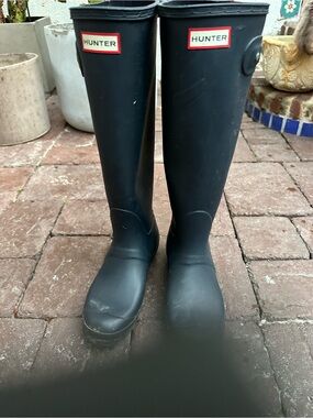 Hunter Black Tall Rain Boots